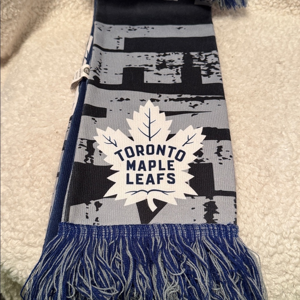Toronto MapleLeafs NHL scarf - Picture 5 of 7